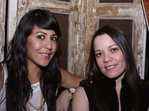 Gabriela Luevano y Gigi Echavarr�a