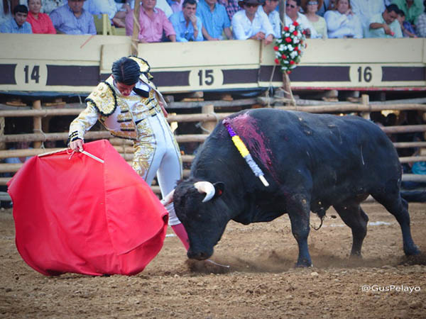 Asentado en los ri�ones