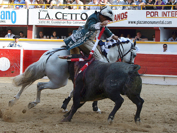 Clavando bien la banderilla