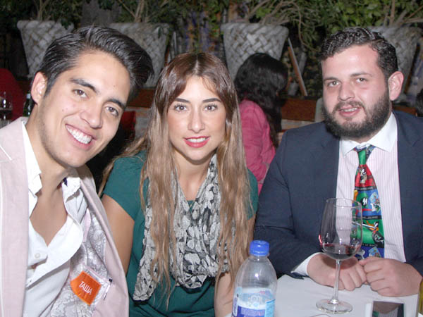 Alejandro, Esther y Benjam�n