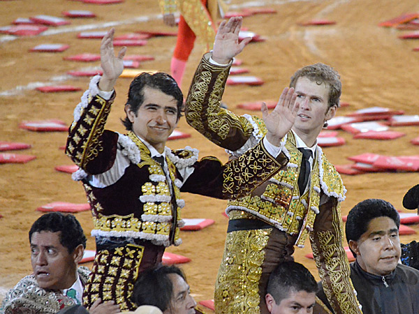 Joselito y Payo comparten volandas