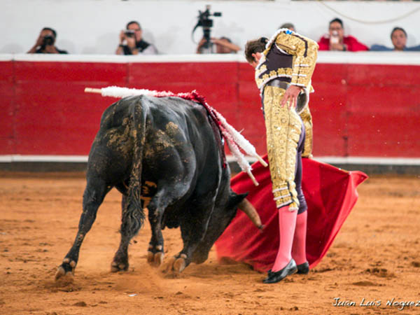 Levantando el tal�n