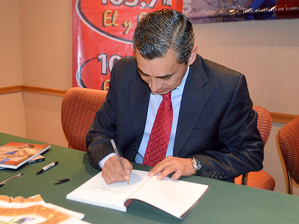 Dedicatorias de Lalo