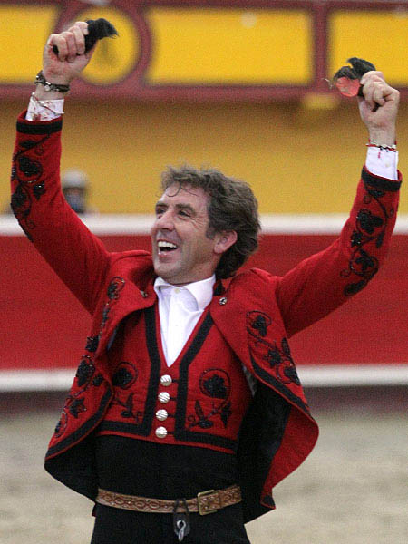 Tarde de tres orejas