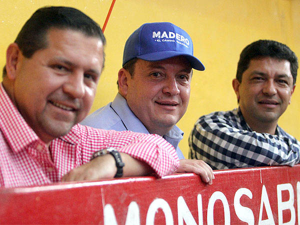 El alcalde, Antonio V�zquez