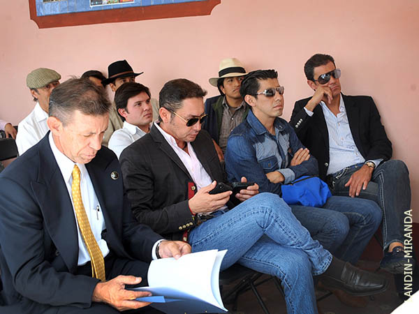 Matadores en primera fila