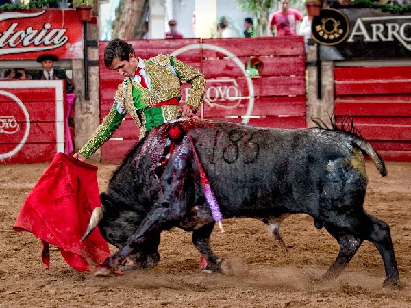 Y tambi�n con la derecha