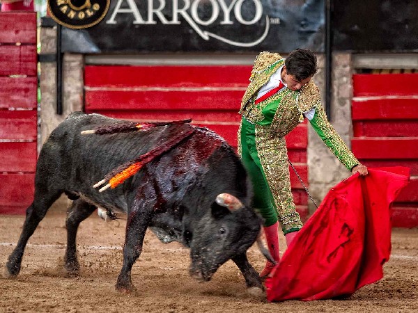 Bien tore� con la izquierda