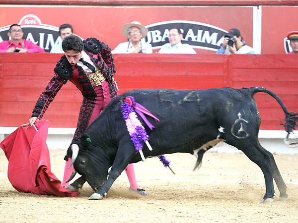 Trazo extraordinario