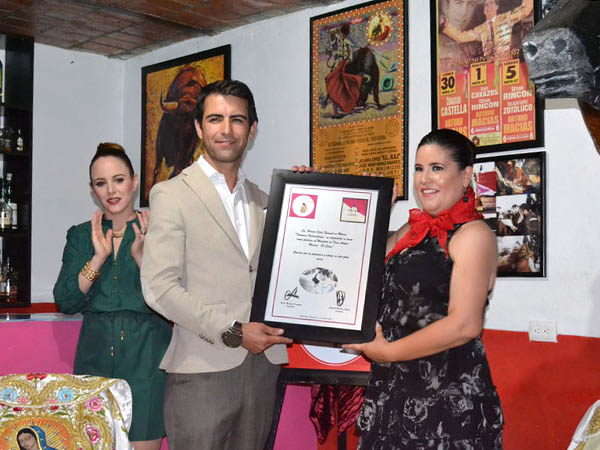 Trayectoria admirable