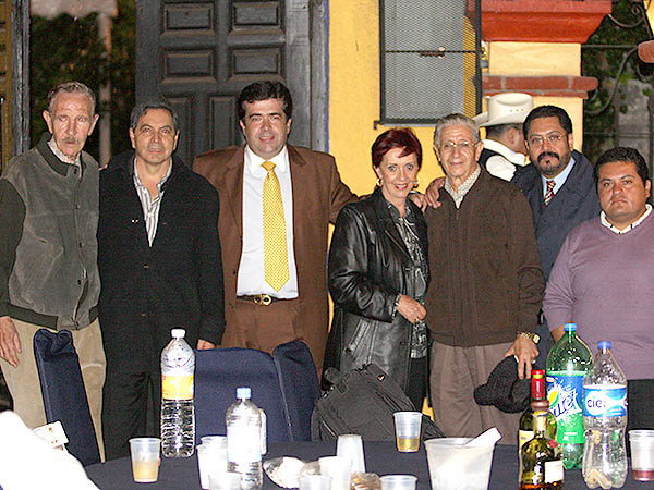 Buen amigo de los amigos