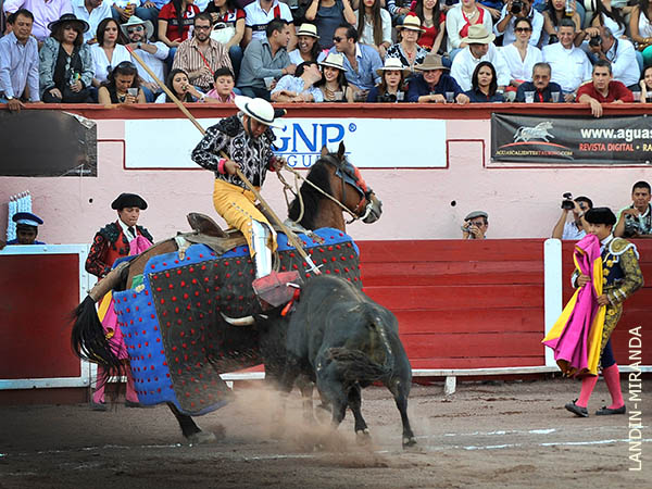 La vara de Javier Prado