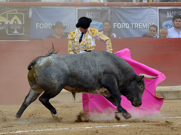 Con el sello de la casa