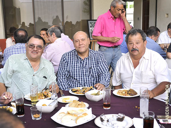 Alejandro, Gustavo y Ra�l