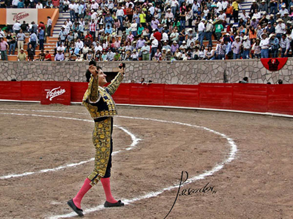 Desorej� a su segundo