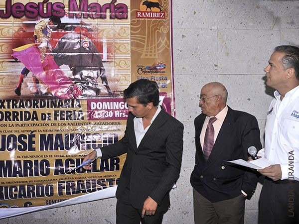 Develaci�n del cartel