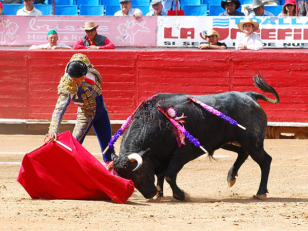 Asentado Ernesto S�nchez