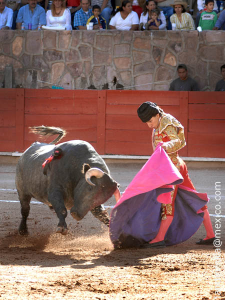 Luis Ignacio, ante sus paisanos