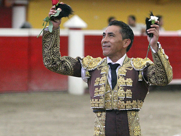 Dos orejas con petici�n de rabo