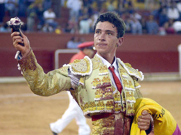 Pase� una oreja de su segundo