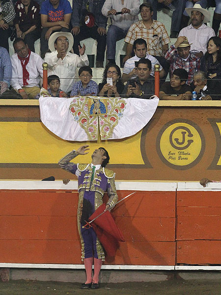 Brindis de gran amistad