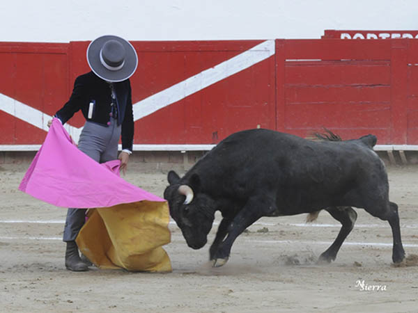 Capote de Juan Pedro Llaguno