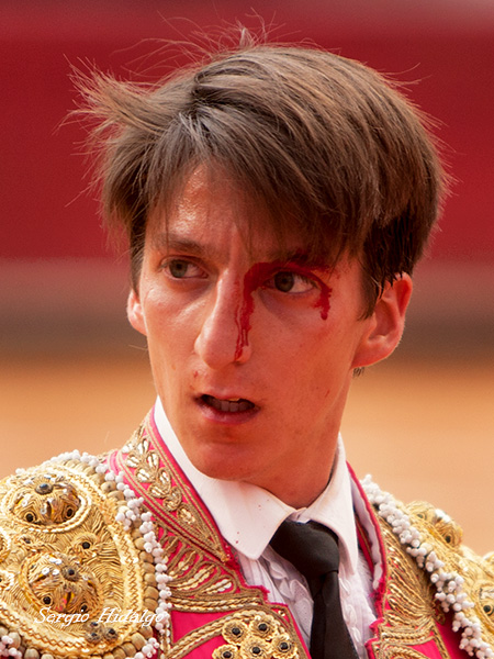 Con las huellas de la batalla