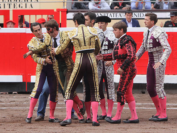 Mustra palpable de compa�erismo