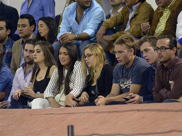 Juventud y afici�n