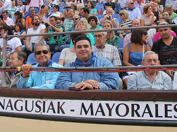 Los Medina Ibarra en 1a. fila