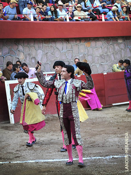 Cort� la �nica oreja