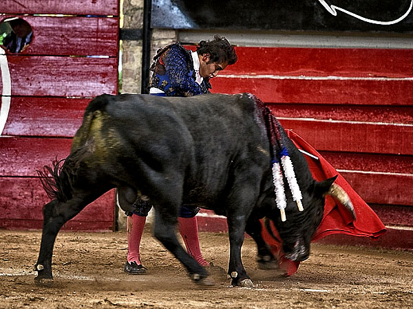 Intentando por derecha