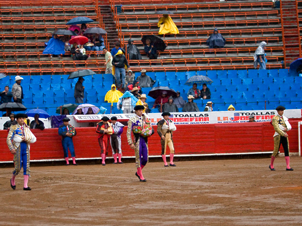 El pase�llo, en tarde lluviosa