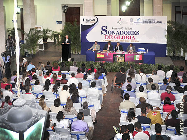 El patio del Palacio Municipal