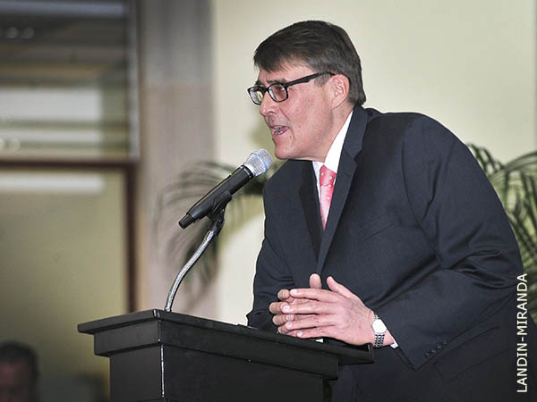 Palabras de Xavier Gonz�lez F.