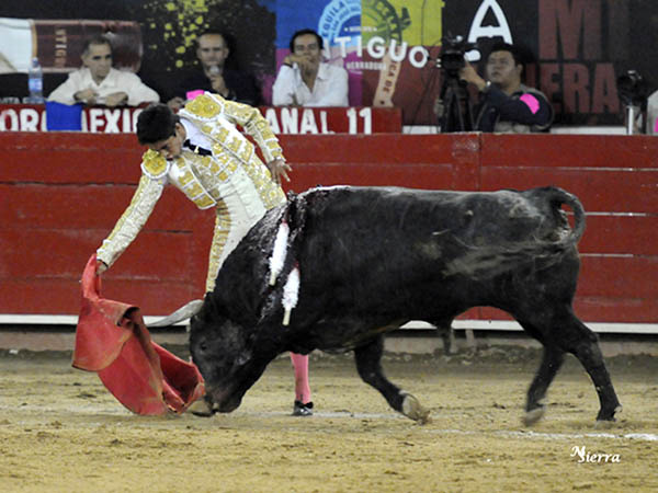 Flores y su imponente entrega