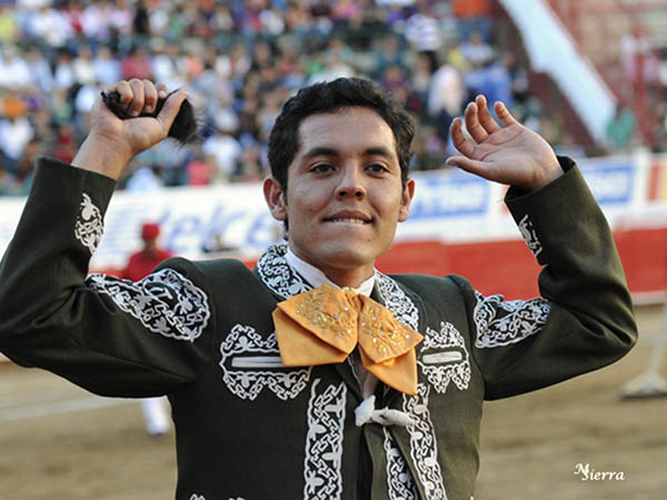 Oreja para Christian Verd�n