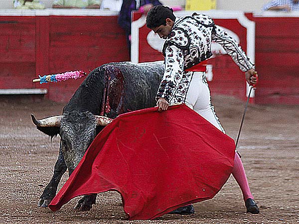 Detr�s de la cadera