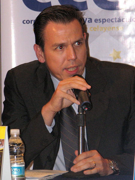 Roberto C�rdenas