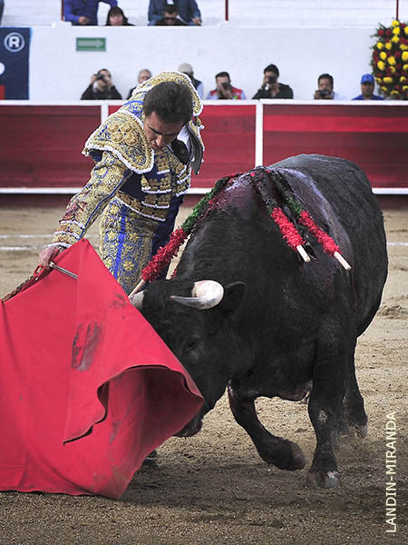 Mand� en la derecha