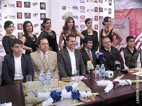 Carteles de feria en La Chona