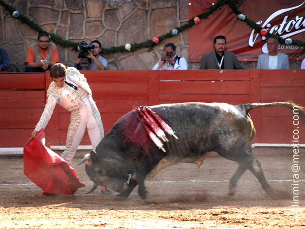 Arturo inicia el mano a mano