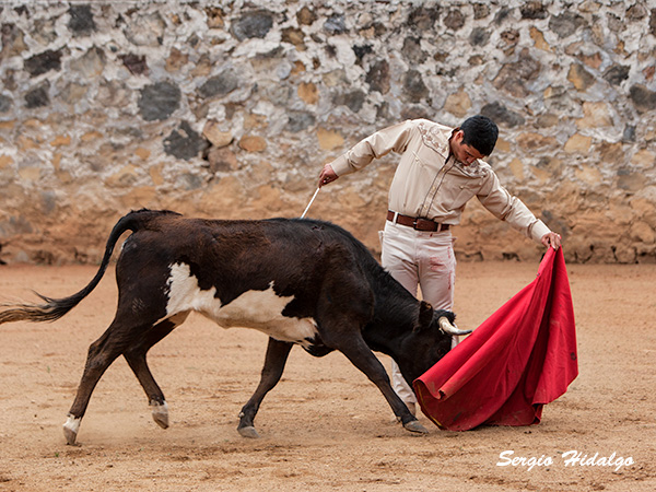 C�sar Ibelles, corriendo la mano