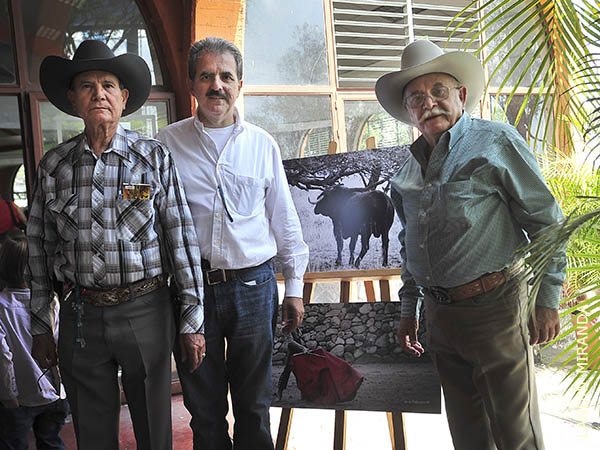 DIrectivos de la pe�a y ganadero