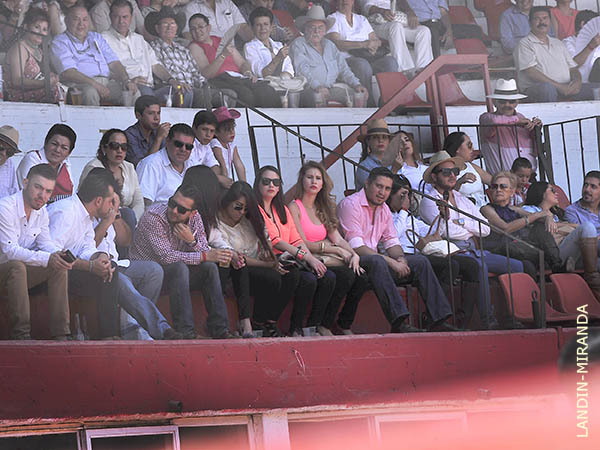 Atentos a las faenas