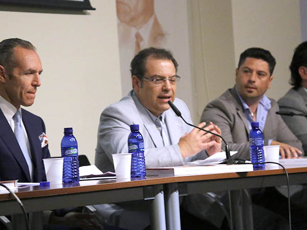 El periodista espa�ol Paco Aguado