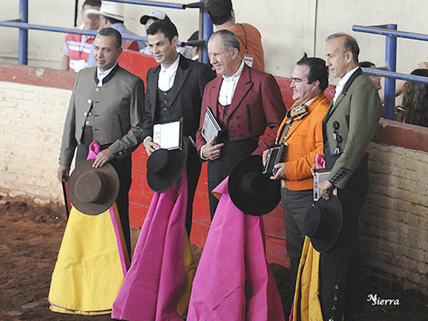 �xito en la noble causa