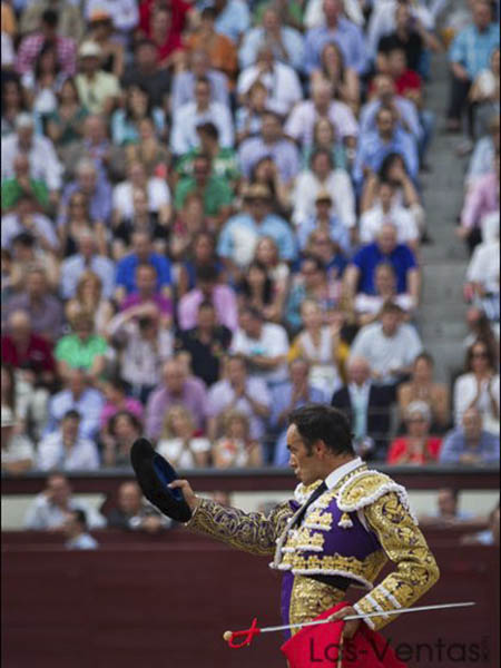 Goza del cari�o popular