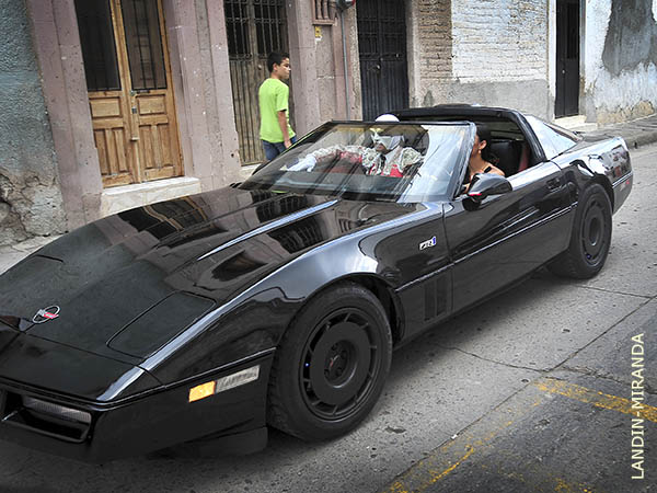 Lleg� a bordo de un Corvette