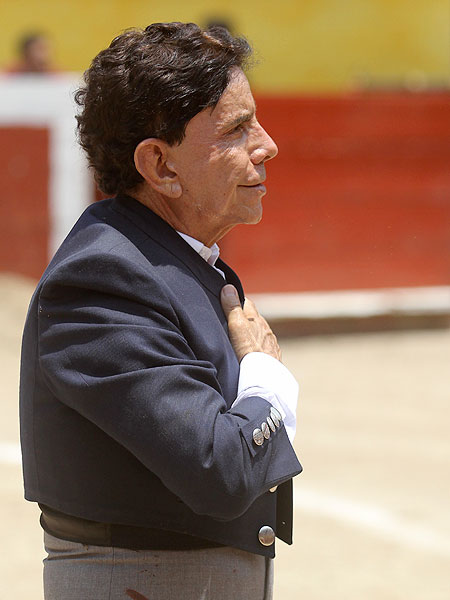 Ovacionado fuertemente